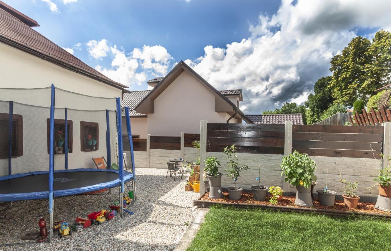 Levial Rooms Velky Slavkov Exterior foto